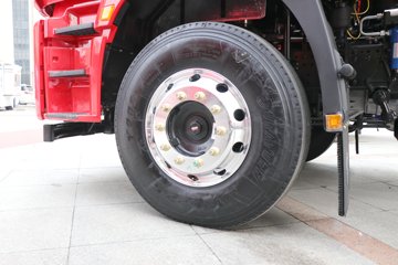 �������ó� ����Q300S 14.8L LNG 540���� 6X4 ��ʿ��12�� �߶�˫�� ǣ����ͼƬ