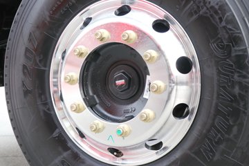 �������ó� ����Q300S 14.8L LNG 540���� 6X4 ��ʿ��12�� �߶�˫�� ǣ����ͼƬ