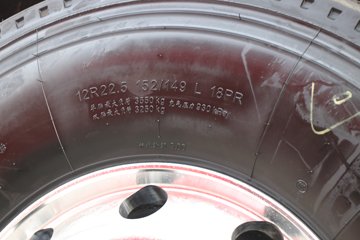 �������ó� ����Q300S 14.8L LNG 540���� 6X4 ��ʿ��12�� �߶�˫�� ǣ����ͼƬ