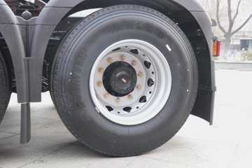 �������ó� ����Q300S 14.8L LNG 540���� 6X4 ��ʿ��12�� �߶�˫�� ǣ����ͼƬ