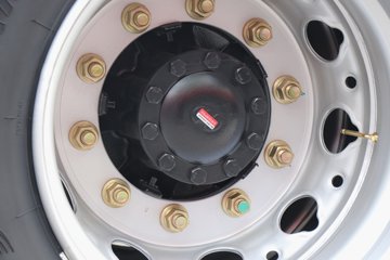 �������ó� ����Q300S 14.8L LNG 540���� 6X4 ��ʿ��12�� �߶�˫�� ǣ����ͼƬ