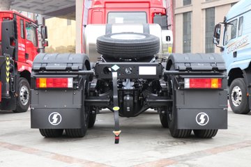 �������ó� ����Q300S 14.8L LNG 540���� 6X4 ��ʿ��12�� �߶�˫�� ǣ����ͼƬ