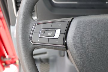 �������ó� ����Q300S 14.8L LNG 540���� 6X4 ��ʿ��12�� �߶�˫�� ǣ����ͼƬ