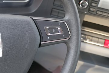 �������ó� ����Q300S 14.8L LNG 540���� 6X4 ��ʿ��12�� �߶�˫�� ǣ����ͼƬ