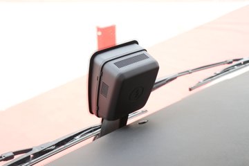 �������ó� ����Q300S 14.8L LNG 540���� 6X4 ��ʿ��12�� �߶�˫�� ǣ����ͼƬ