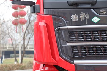 �������ó� ����Q300S 14.8L LNG 540���� 6X4 ��ʿ��12�� �߶�˫�� ǣ����ͼƬ