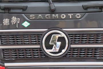 �������ó� ����Q300S 14.8L LNG 540���� 6X4 ��ʿ��12�� �߶�˫�� ǣ����ͼƬ