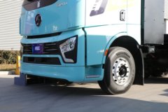 质子汽车 充电版 6X4 纯电动牵引车400.619kWh