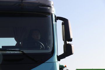 ���������۽�Ta 6X4 ���綯ǣ����400.619kWhͼƬ