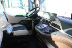 质子汽车 充电版 6X4 纯电动牵引车400.619kWh