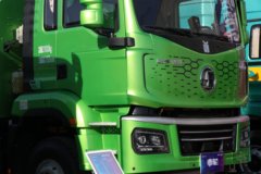 质子汽车赤轮AE 8X4 5.6米 排半自卸车 127.74kWh