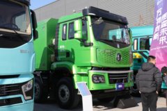 质子汽车赤轮AE 8X4 5.6米 排半自卸车 127.74kWh