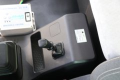质子汽车赤轮AE 8X4 5.6米 排半自卸车 127.74kWh