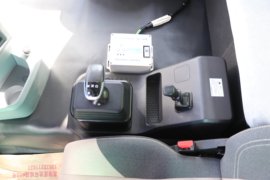 燃料电池&nbsp;电动自卸车驾驶室图片