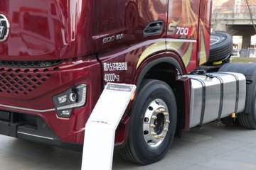 �������ó� �Ӱ�S700 12.5L���� 600���� 6X4 Ӯ��12�� AMT�Զ��� ǣ����ͼƬ