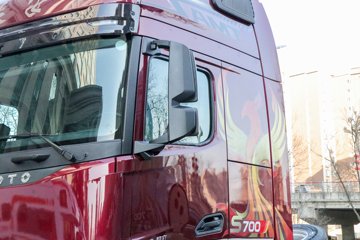 �������ó� �Ӱ�S700 12.5L���� 600���� 6X4 Ӯ��12�� AMT�Զ��� ǣ����ͼƬ