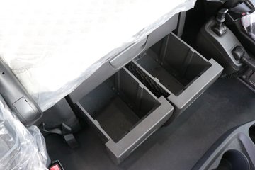 �������ó� �Ӱ�S700 12.5L���� 600���� 6X4 Ӯ��12�� AMT�Զ��� ǣ����ͼƬ