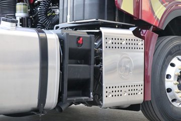 �������ó� �Ӱ�S700 12.5L���� 600���� 6X4 Ӯ��12�� AMT�Զ��� ǣ����ͼƬ