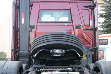 �������ó� �Ӱ�S700 12.5L���� 600���� 6X4 Ӯ��12�� AMT�Զ��� ǣ����ͼƬ