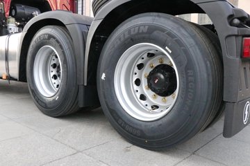 �������ó� �Ӱ�S700 12.5L���� 600���� 6X4 Ӯ��12�� AMT�Զ��� ǣ����ͼƬ