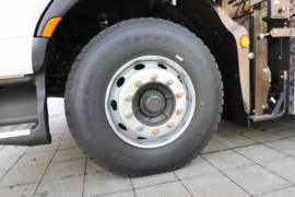 乘龙H7&nbsp;电动牵引车底盘图片