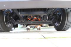 东风柳汽 乘龙H5  4X2 9.7米 氢燃料翼展式载货车 88.3kWh