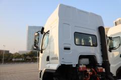 东风柳汽 乘龙H5  4X2 9.7米 氢燃料翼展式载货车 88.3kWh