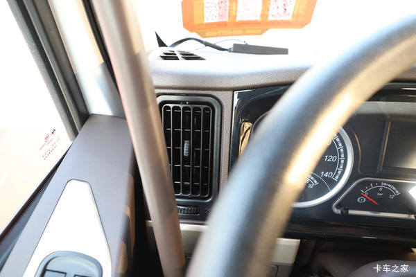 乘龙290马力大单桥，康明斯黄金动力链，现购车直降2万