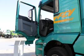 燃料电池&nbsp;电动牵引车驾驶室图片