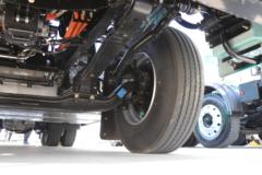 质子汽车 加强版 6X4 纯电动牵引车 宁德时代528.13kWh