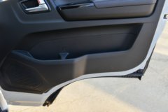 福田奥铃 智蓝EL-Plus 4.5T 4.14米单排纯电动厢式轻卡(气刹)123.33kWh