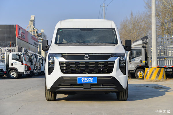中国重汽VGV 先锋官V 2025款 多功能PRO版 2L柴油 160马力 9座 中轴中顶轻客
