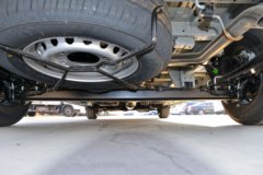 中国重汽VGV 先锋官V 2024款 140马力 2.0T柴油 3座 中轴中顶封闭货车