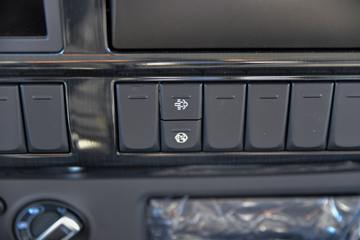 �����������Pro ��ɽ�� 2.5L���� 163���� ��ʿ��8�� 3.83���Ű������ῨͼƬ