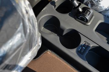 �����������Pro ��ɽ�� 2.5L���� 163���� ��ʿ��8�� 3.83���Ű������ῨͼƬ