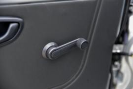 T3&nbsp;载货车驾驶室                                               图片