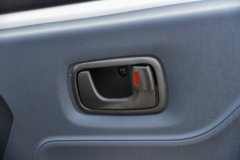 予风汽车 黄金仓 3T 6座 5.43米纯电动轻客53.58kWh