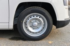 予风汽车 黄金仓 3T 6座 5.43米纯电动轻客53.58kWh