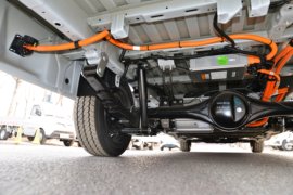 黄金仓&nbsp;电动封闭厢货底盘图片