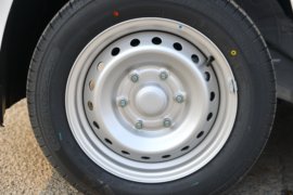 黄金仓&nbsp;电动封闭厢货底盘图片