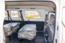 黄金仓&nbsp;电动封闭厢货货厢图片