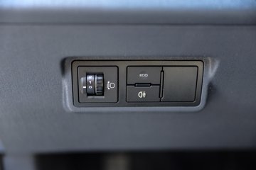 �������� �ƽ�С�� 3.3T 3.17�׵��Ŵ��綯��ʽ΢�� 53.58kWhͼƬ