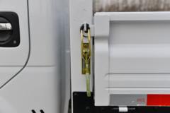 东风途逸 T6 2L 127马力 CNG 4.005米单排栏板小卡
