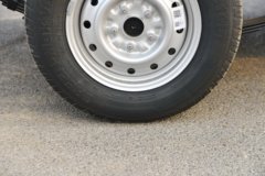 东风睿立达T7 1.6L汽油 122马力 东安5档 3.275米单排栏板微卡
