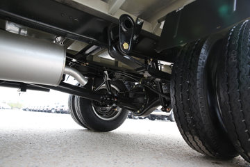 ������Խ��D3 ������ 1.6L���� 122���� ����5�� 3.3�׵�������΢��ͼƬ