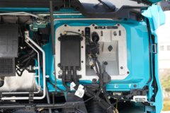 青岛解放 JH6重卡 智享版 640马力 6X4 AMT自动档牵引车