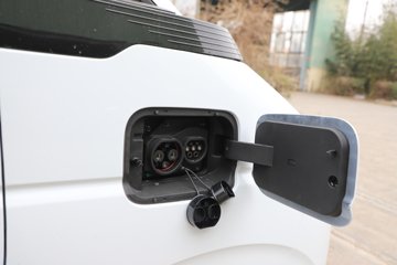 ���� �����V8E 2025�� 2�� ���綯��ջ��� �д��º�41.86kWhͼƬ