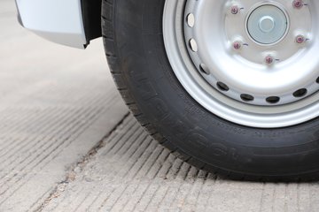 ���� �����V8E 2025�� 2�� ���綯��ջ��� �д��º�41.86kWhͼƬ