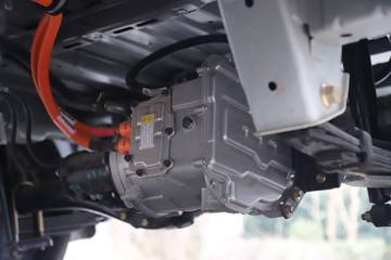 ������Խ ��Խ��V7 2.7T 2�� 4.8�״��綯��ʽ���䳵(�Կ���)38.64kWhͼƬ