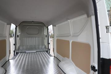 ������Խ ��Խ��V7 2.7T 2�� 4.8�״��綯��ʽ���䳵(�Կ���)38.64kWhͼƬ